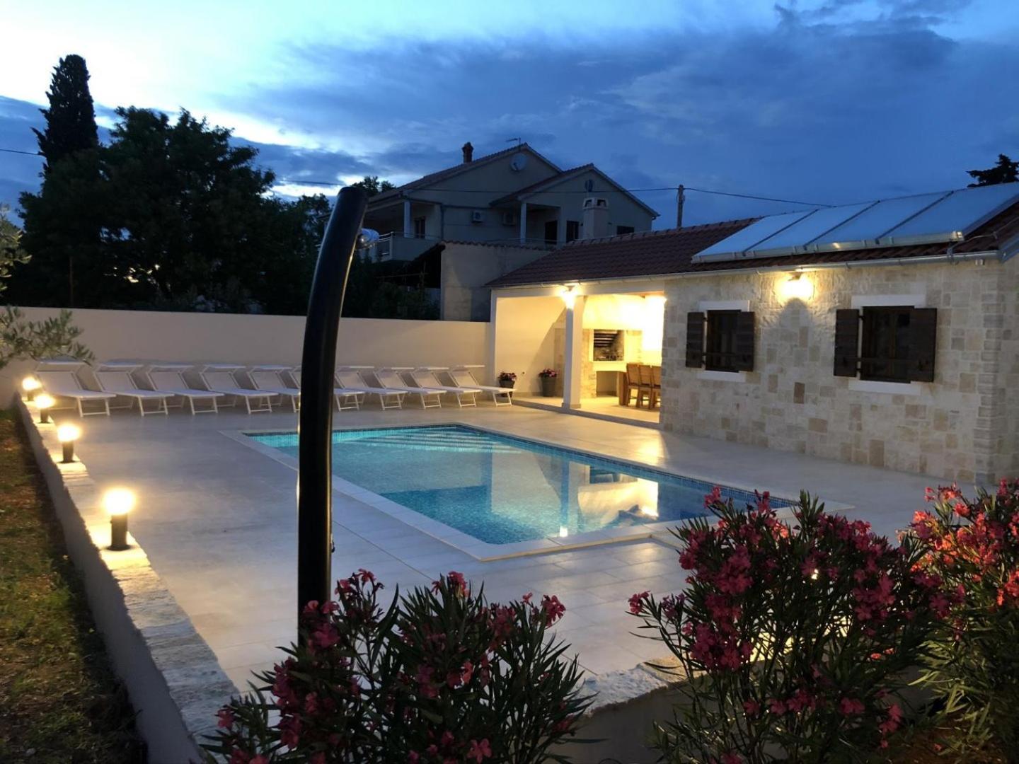 Villa Stella - Crowonder Luxury Rent Turanj Buitenkant foto