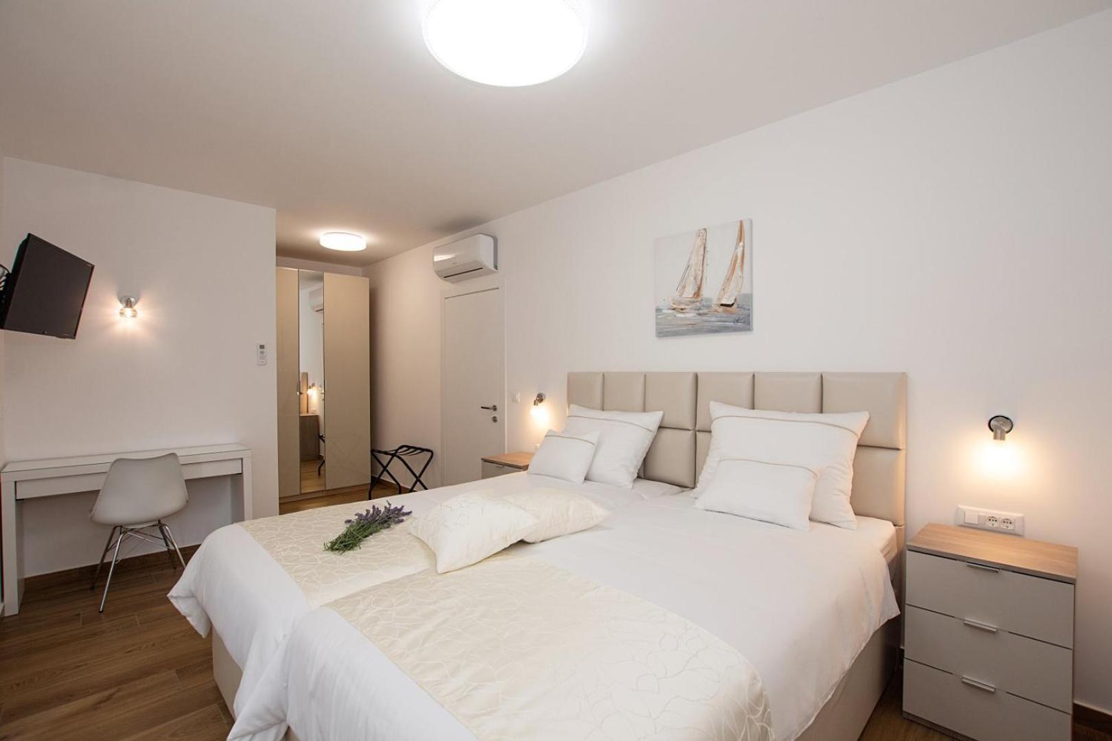 Villa Stella - Crowonder Luxury Rent Turanj Buitenkant foto